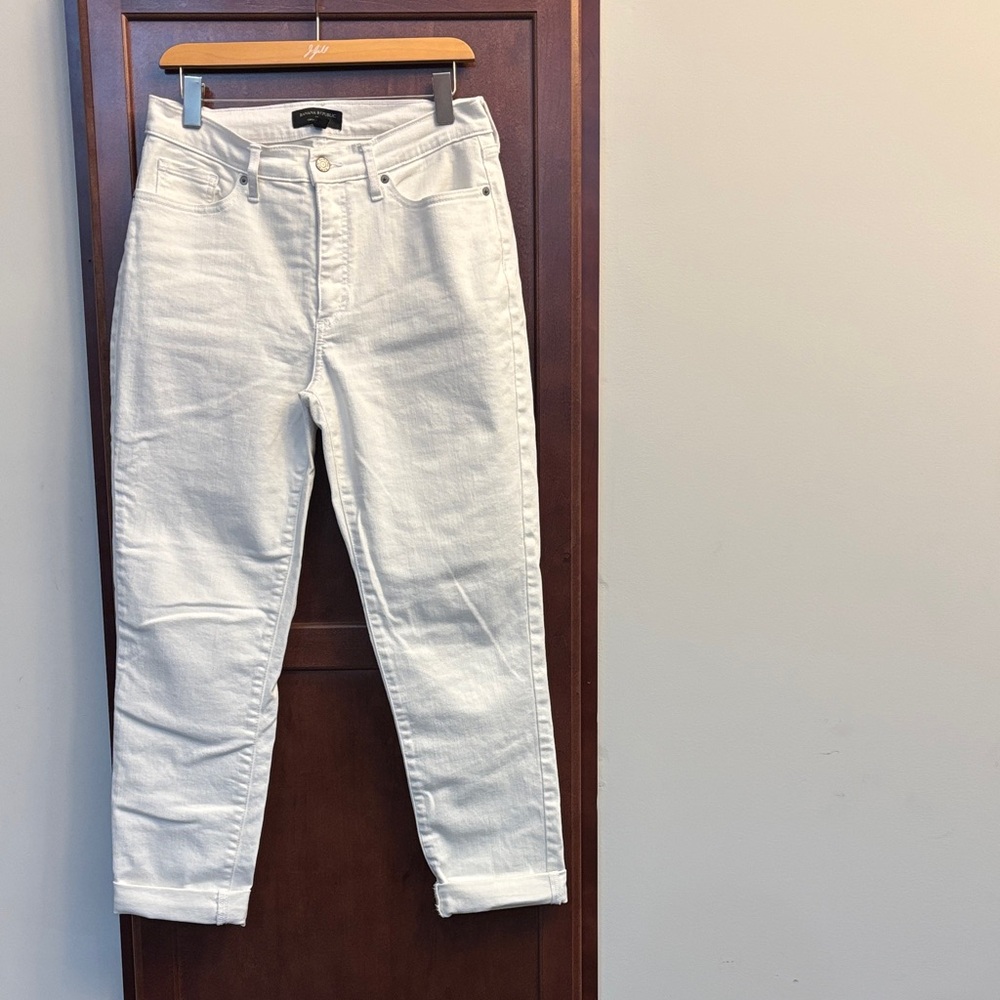 Banana Republic Women's White Girlfriend Jeans